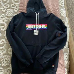 Nike Be True Hoodie Sz M